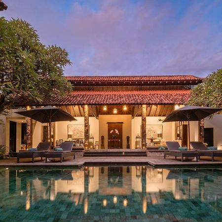 Villa De Suma - Fully Staffed Luxury Villa, Walk To The Beach! Seminyak Dış mekan fotoğraf