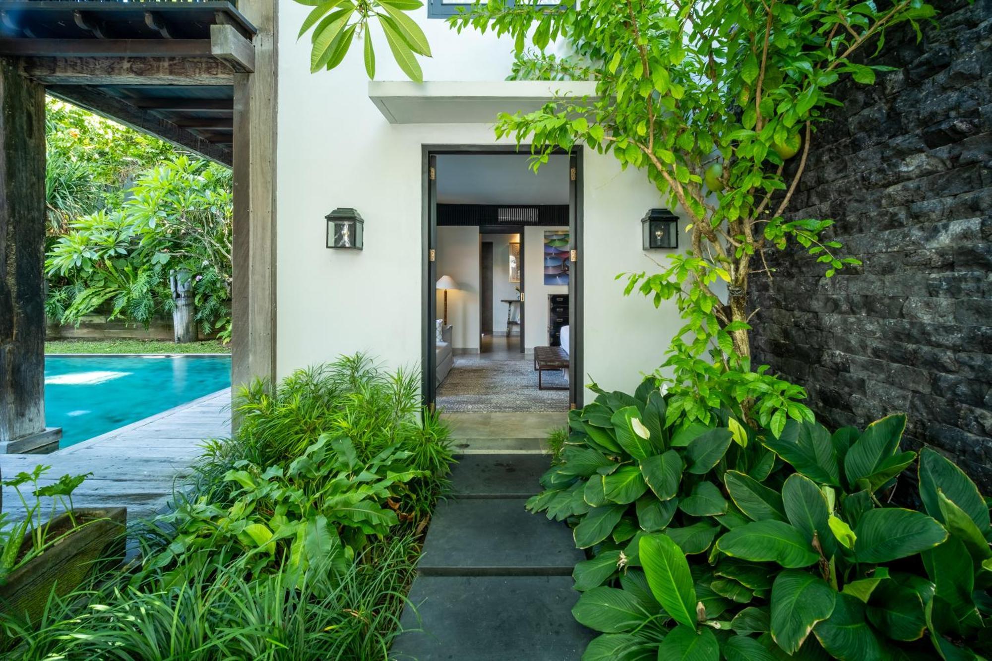 Villa De Suma - Fully Staffed Luxury Villa, Walk To The Beach! Seminyak Dış mekan fotoğraf