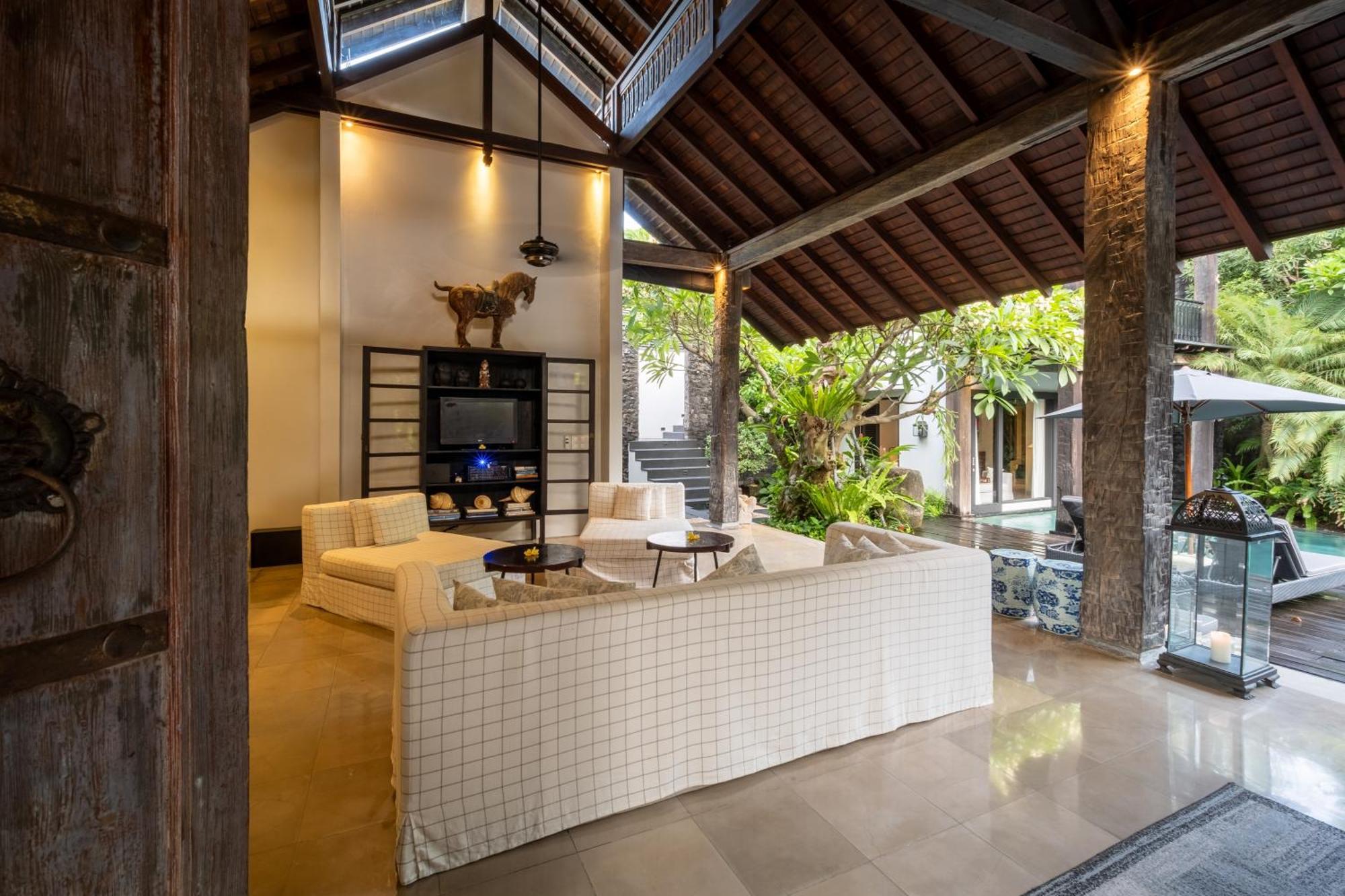 Villa De Suma - Fully Staffed Luxury Villa, Walk To The Beach! Seminyak Dış mekan fotoğraf