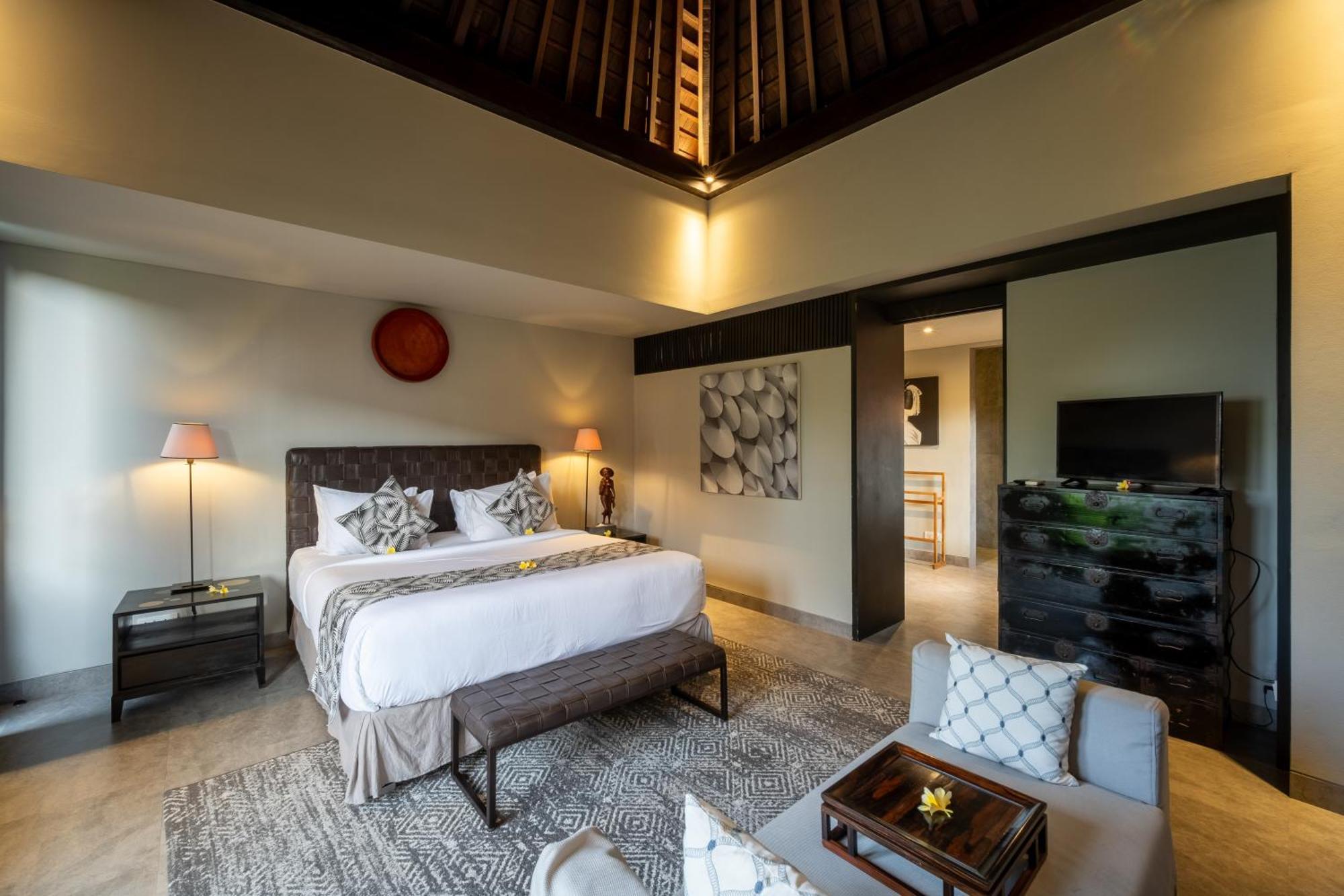 Villa De Suma - Fully Staffed Luxury Villa, Walk To The Beach! Seminyak Dış mekan fotoğraf