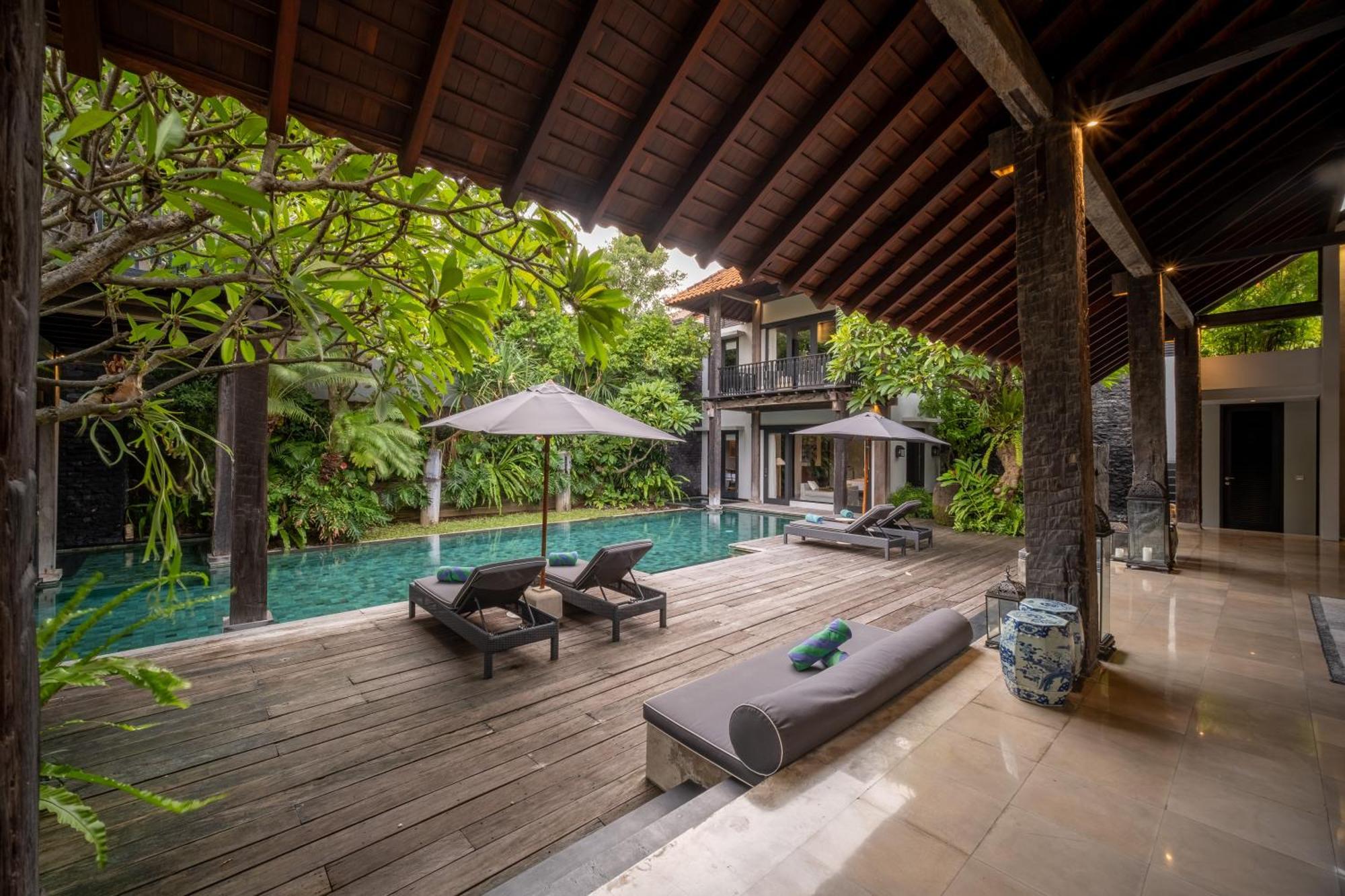 Villa De Suma - Fully Staffed Luxury Villa, Walk To The Beach! Seminyak Dış mekan fotoğraf