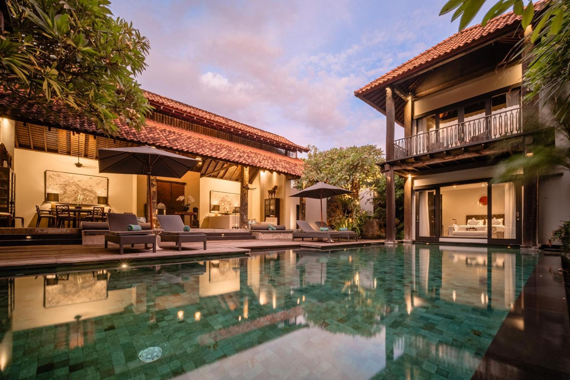 Villa De Suma - Fully Staffed Luxury Villa, Walk To The Beach! Seminyak Dış mekan fotoğraf