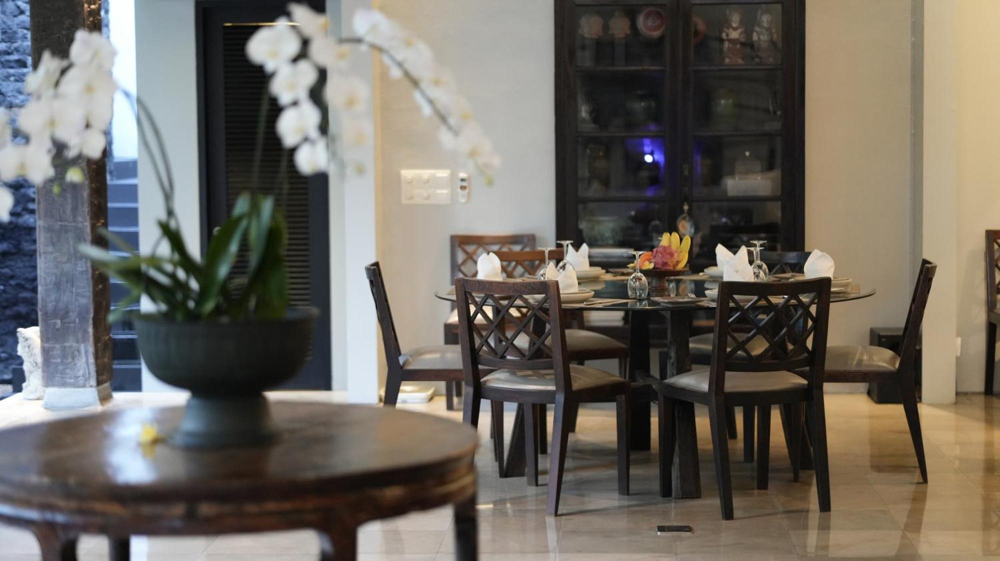 Villa De Suma - Fully Staffed Luxury Villa, Walk To The Beach! Seminyak Dış mekan fotoğraf