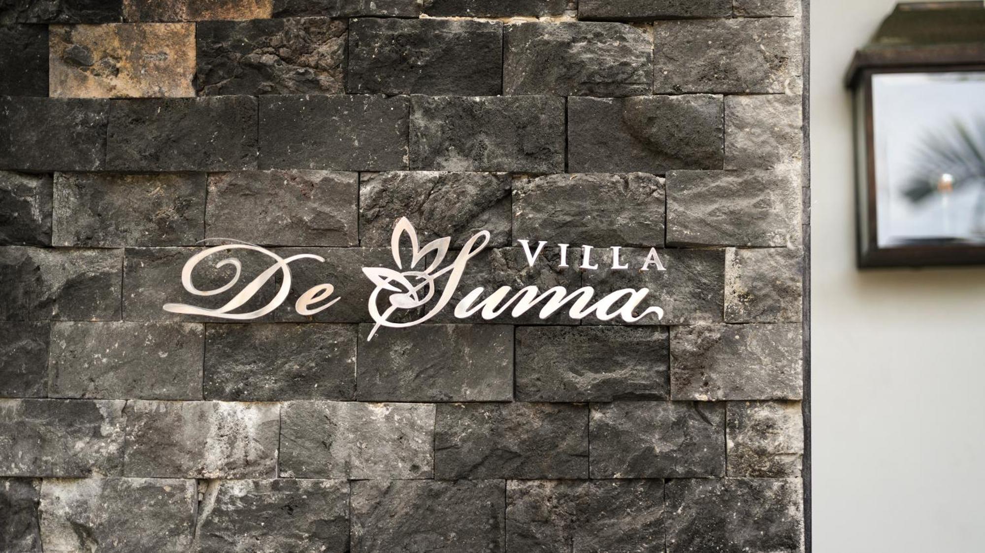 Villa De Suma - Fully Staffed Luxury Villa, Walk To The Beach! Seminyak Dış mekan fotoğraf